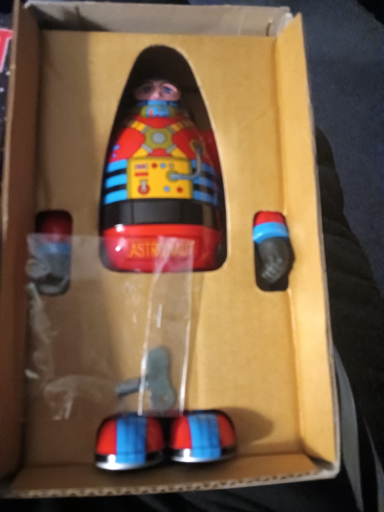 Astronaut Robot MIB