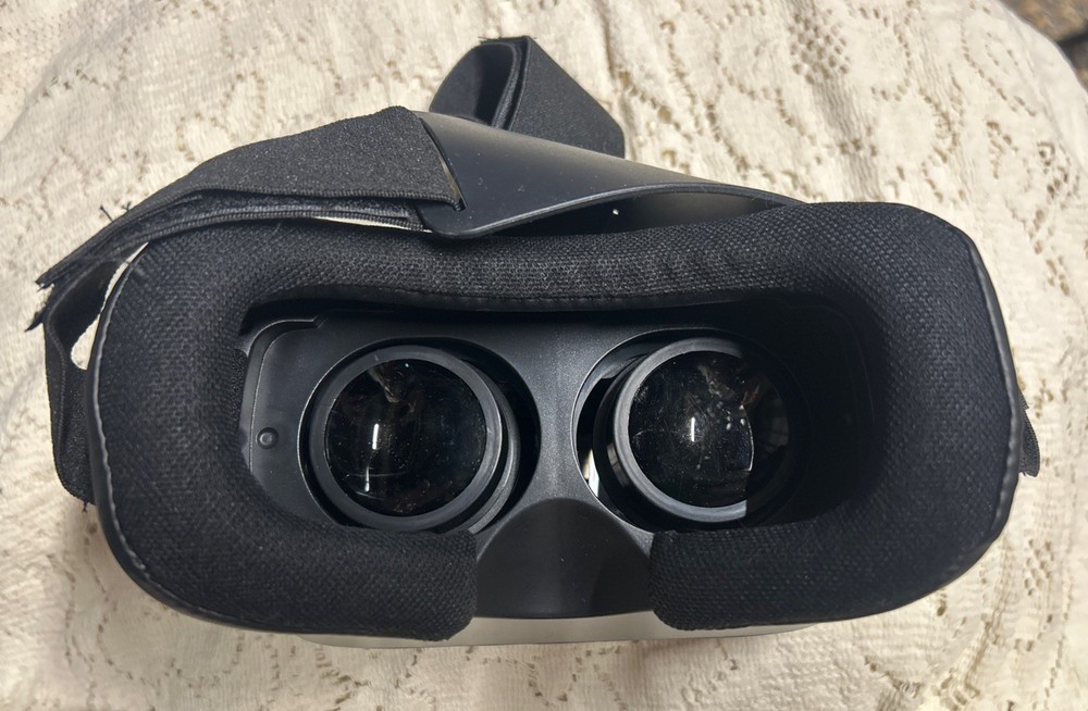 Art + Vision VR Smartphone Headset