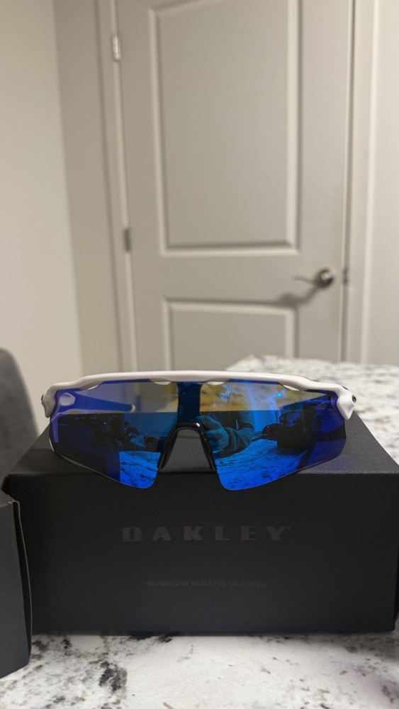 Oakley Radar Ev