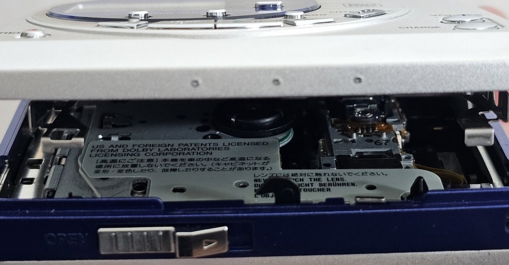 Sharp Mini Disc Portable MD-MT15H