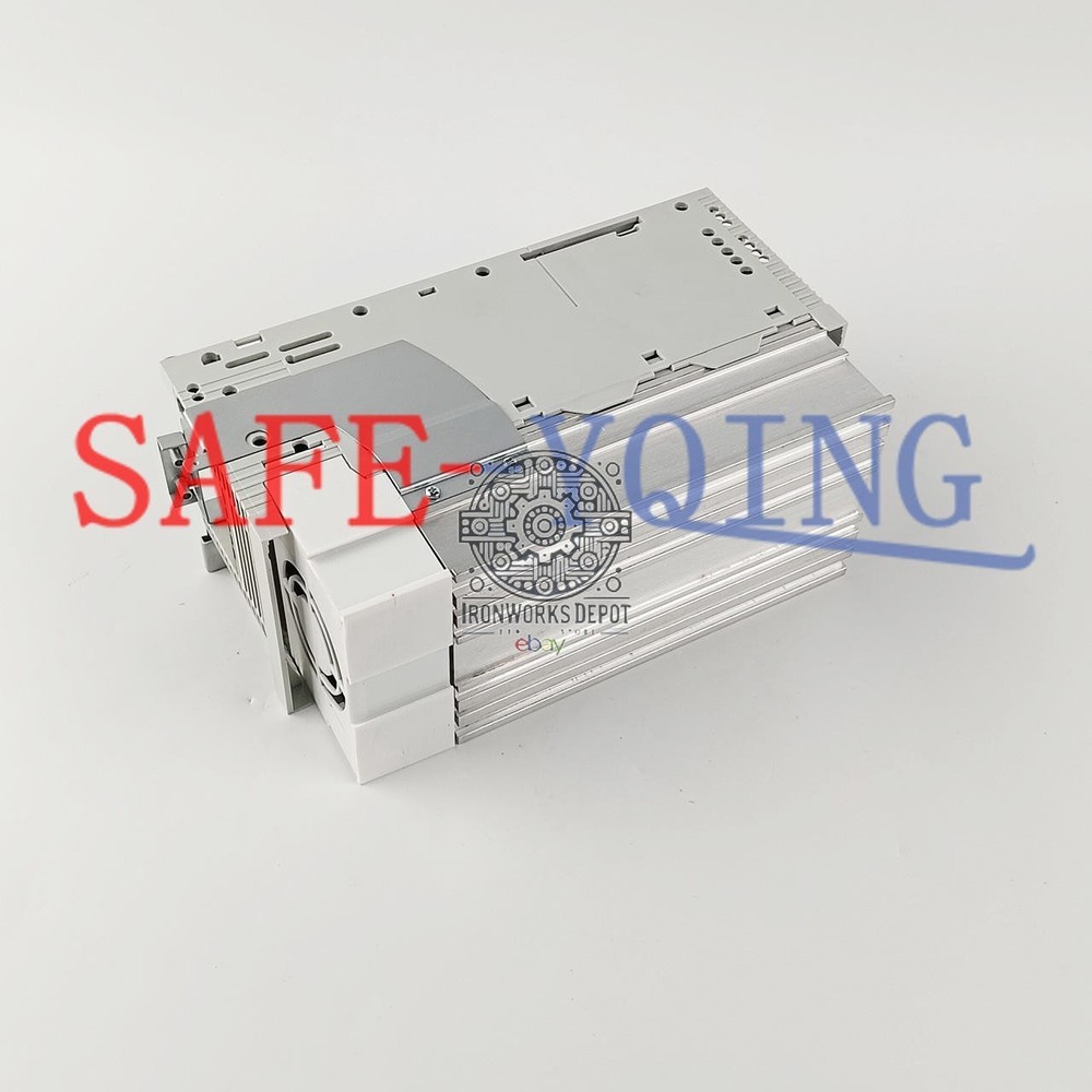 1PCS LENZE E82EV552K4C E82EV552K4C E82EV552-4C Inverter New