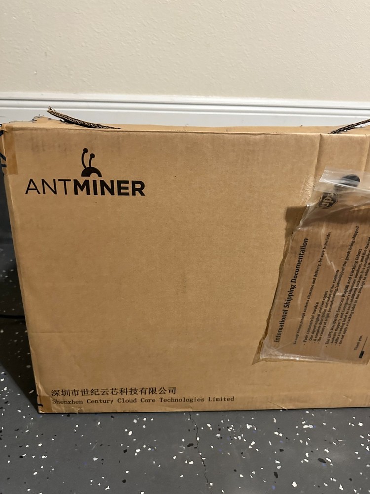 Antminer S19 . ASIC 90TH