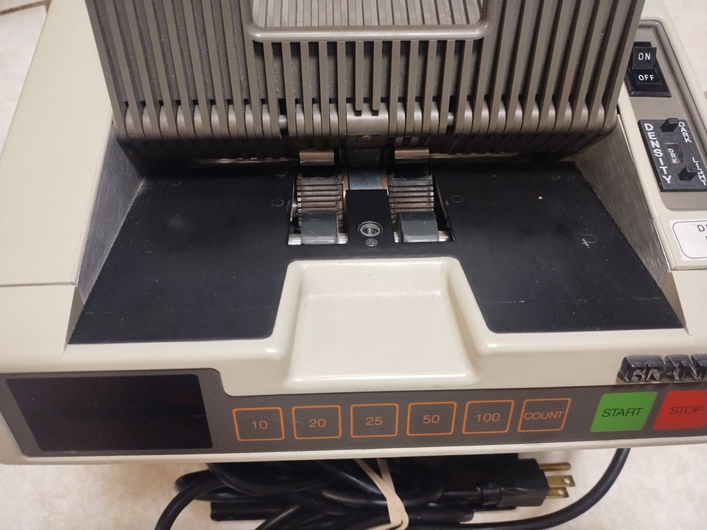 BRANDT MONEY COUNTING MACHINE, NICE CLEAN CONDITION, NOT TESTED.