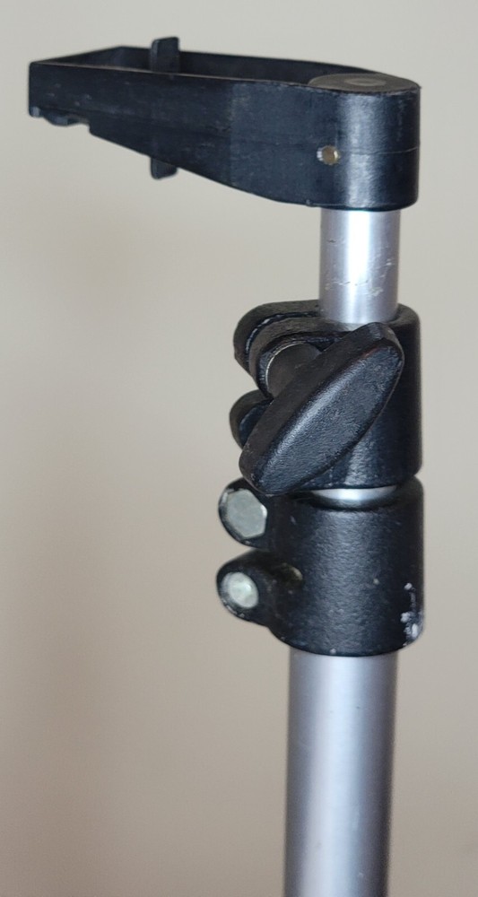 Westcott Telescoping Boom Arm with Reflector Holder