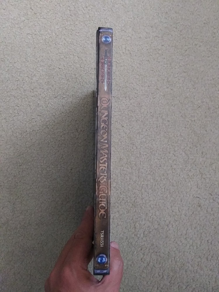 D&D Dungeon Master's Guide - Core Rulebook II (3rd, 2000) VG+C First Printing