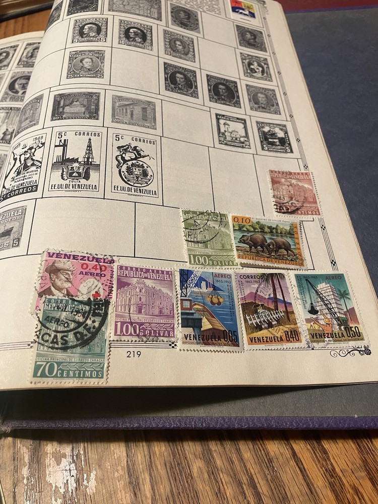 The Premier World Stamp Album 1922 -1 962 Grossman Germany Hitler 875+ Stamps