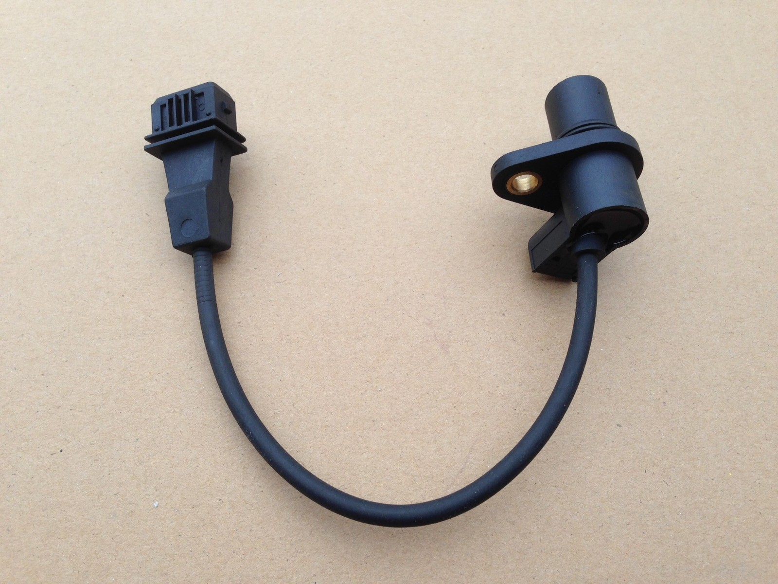 OEM# 3918037150, 3918037180, 3918037200 New Crankshaft Position Sensor