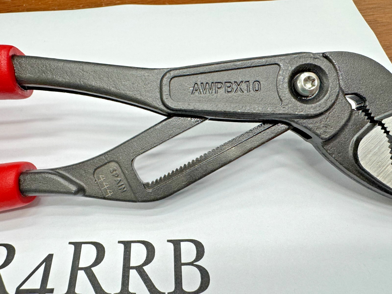 Snap-on Tools RARE NEW ADJUSTABLE FINE TOOTH Soft Grip Water Pump Pliers AWPBX10