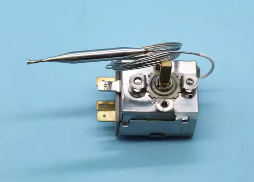1Pcs New For ZA140-553-12B Temperature Controller Switch