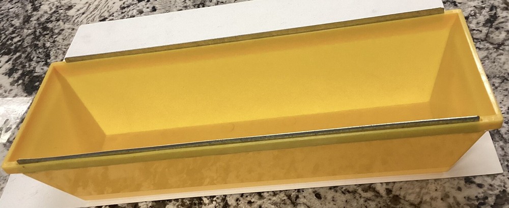 Warner 12” Plastic Mud Pan