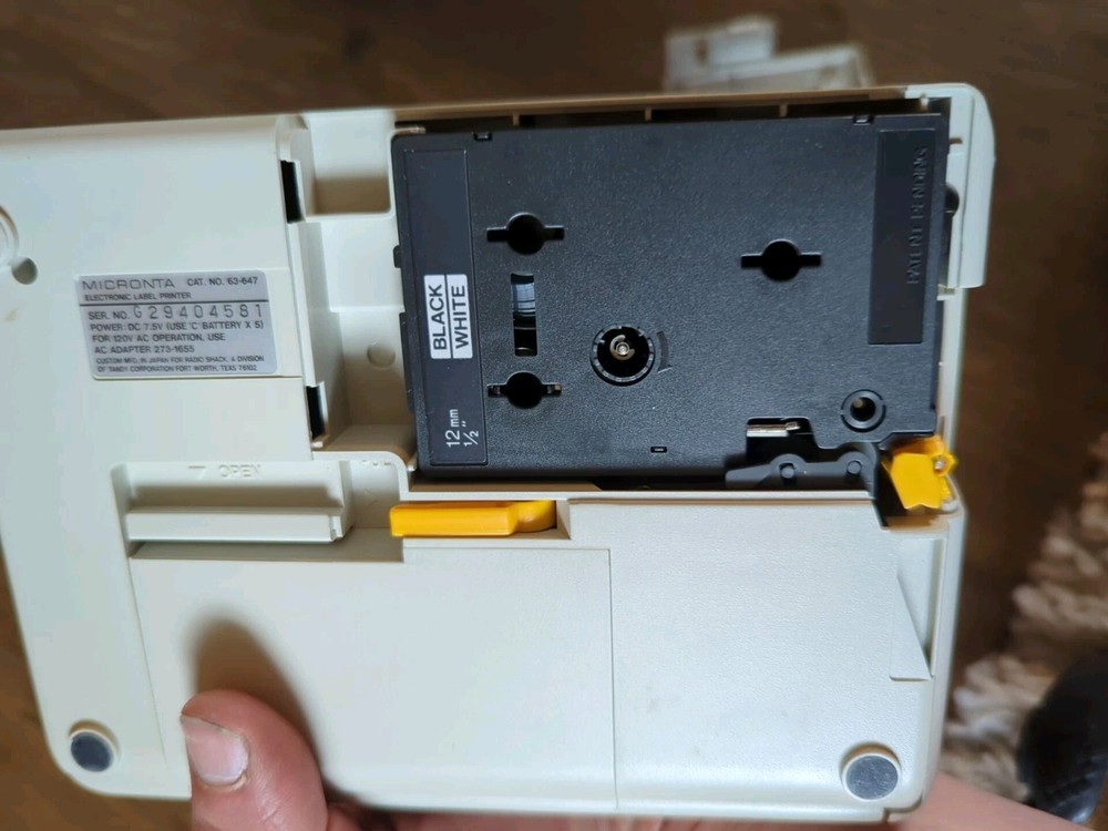 Vintage Micronta electronic Labeling System Label Maker 63-647 Untested