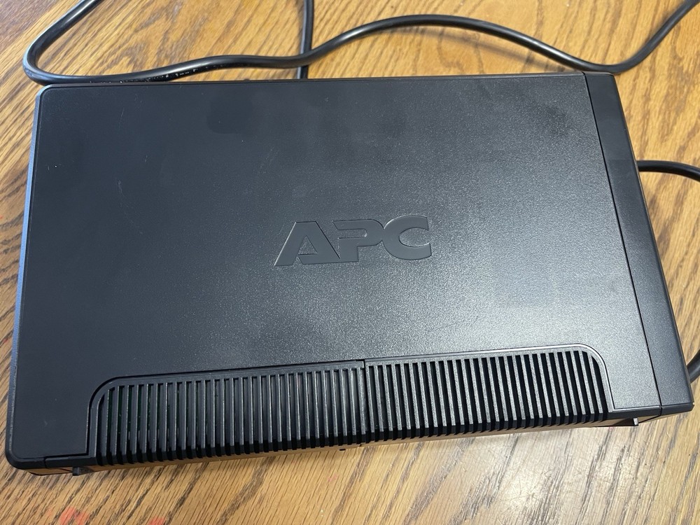 apc by schneider electric Back-UPS 1050