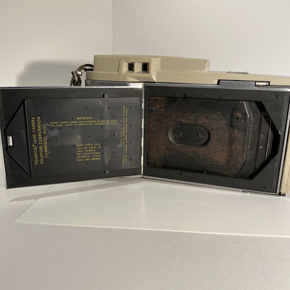 Polaroid Land Camera Vintage Model 150 Untested