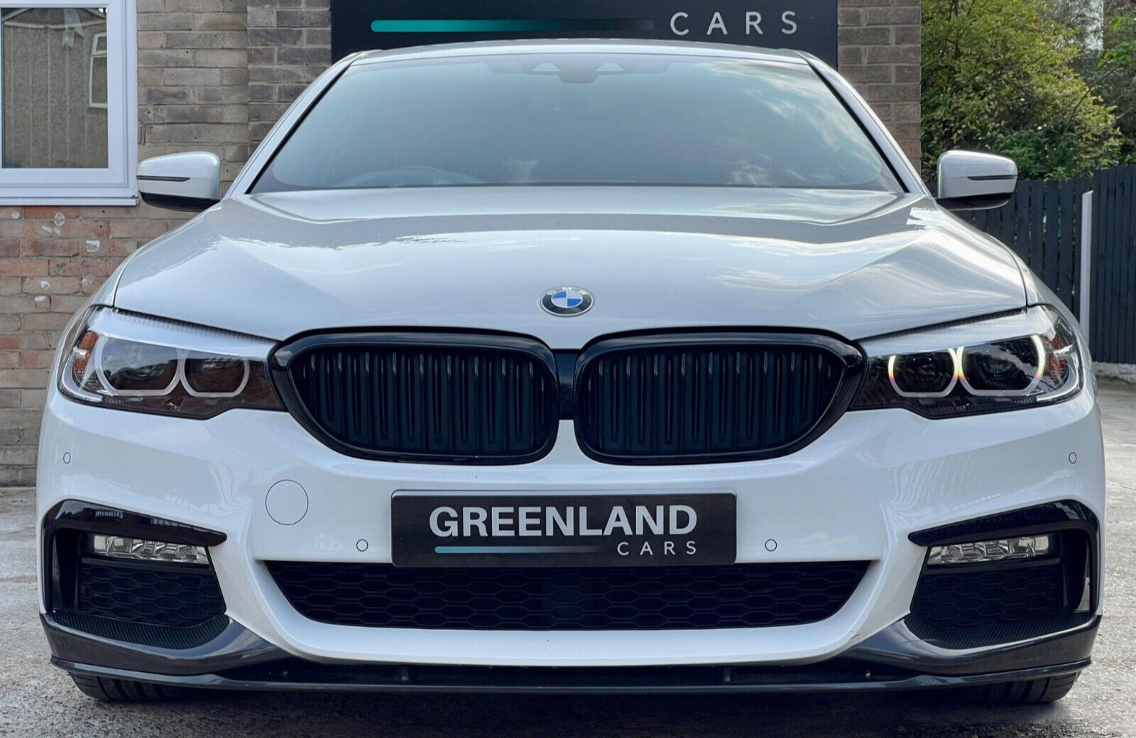 BMW G30 G31 5 SERIES GLOSS BLACK FRONT LIP DIFFUSER SPOILER M PERFORMANCE KIT