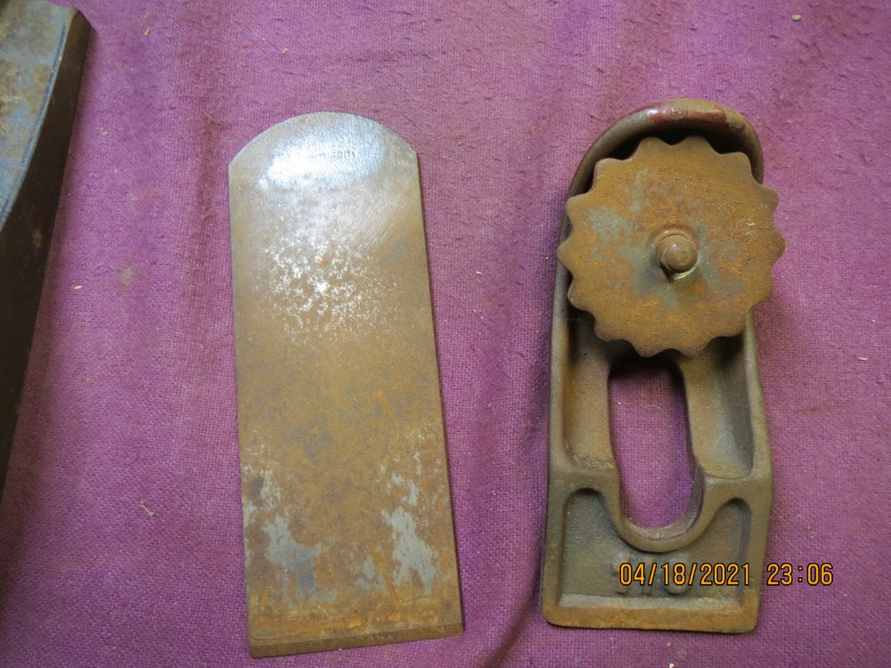 2 VINTAGE BLOCK PLANES FULTON & 110