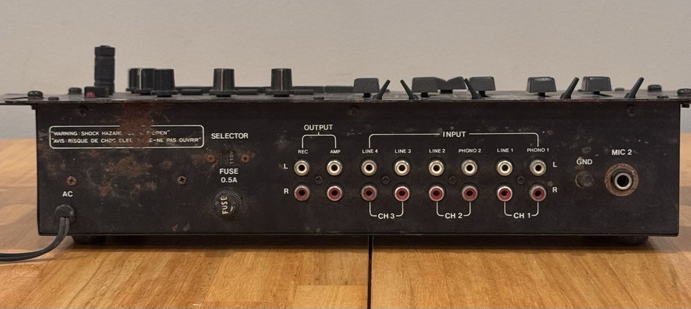 Pyramid Studio PM-4800SFX 3channel mixer Sound Effects Module 30 Powers On
