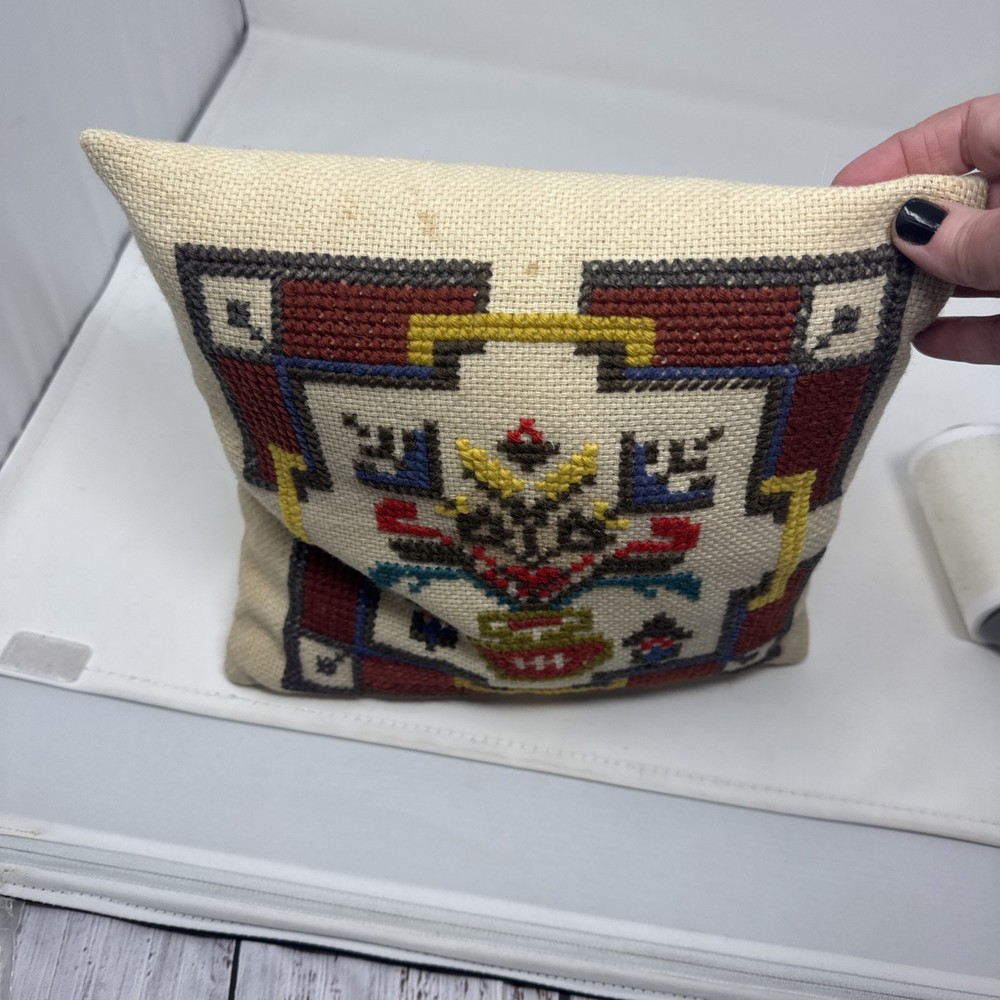 VINTAGE NEEDLEPOINT PILLOW HANDMADE