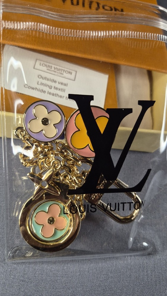 Bag Charm With Dust Bag And Gift Box