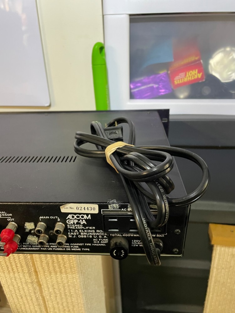 ADCOM GFP-1A STEREO PREAMPLIFIER