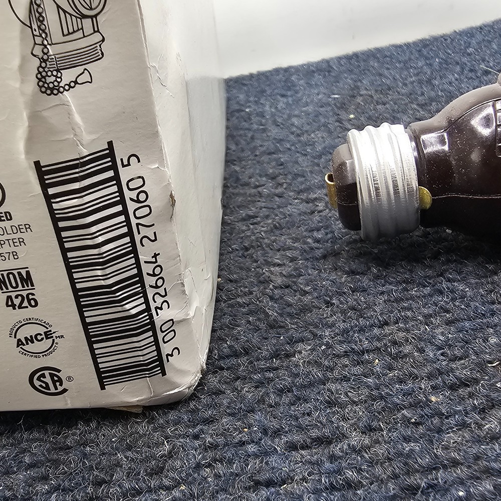 (QTY 10) Eaton 718B-BOX: Pull Chain Socket Adapter with 2 Side Outlet, Brown