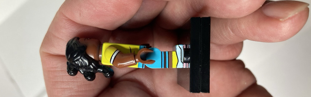 Minifigure a buidable- Eric Sinclair- scale 1:48 multicolor