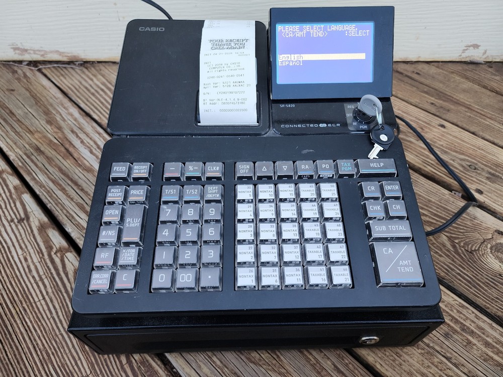 Casio SR-S820 Cash Register. Working.  Operator and Programming Keys.