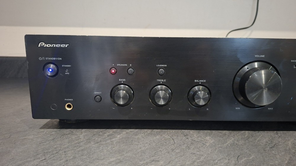 Pioneer A-10-k Integrated Amplifier - Amplifier. Phono Input.
