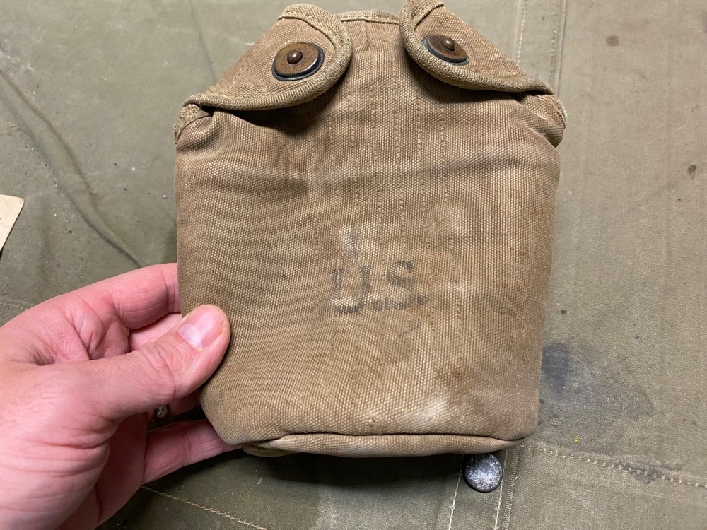ORIGINAL WWII US ARMY M1942 CANTEEN CARRIER COVER-DATED 1942