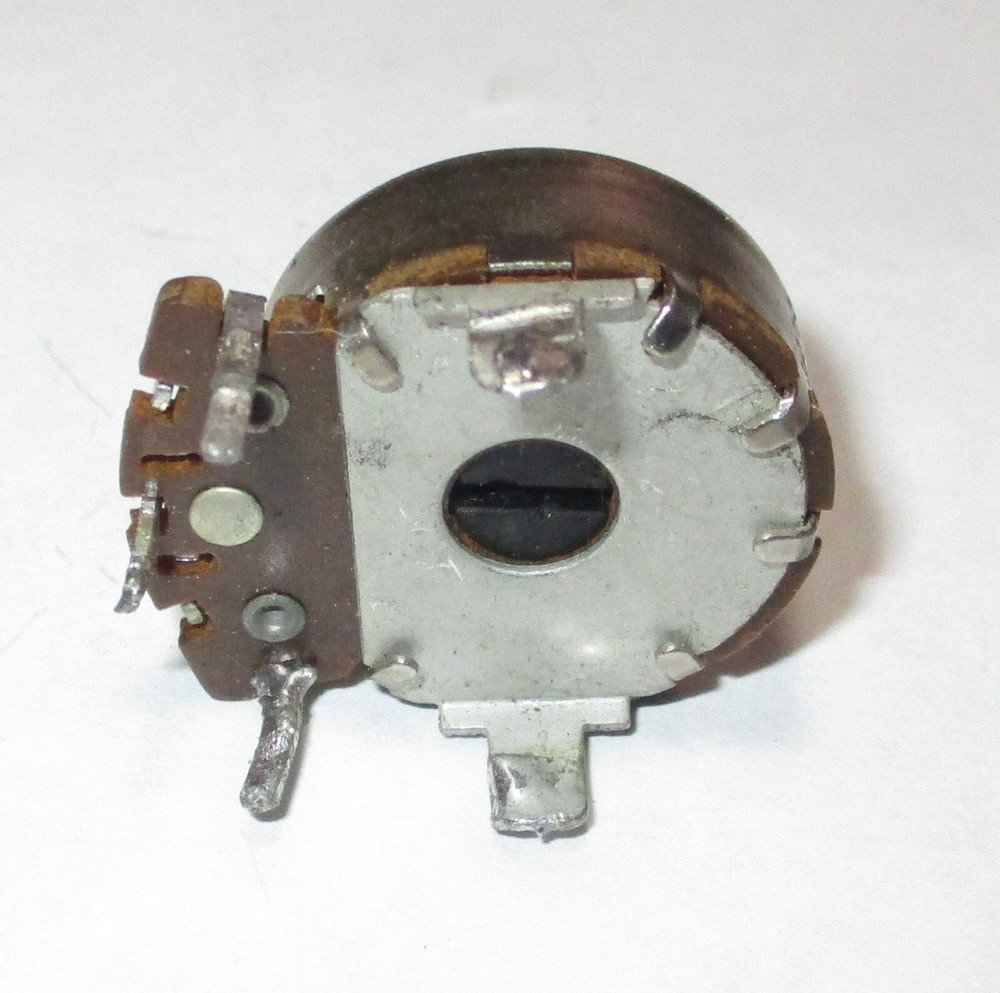 Stackpole 3046243 120 Ohm Linear 3/8" x 1/4" Spline Shaft PC Mount Potentiometer