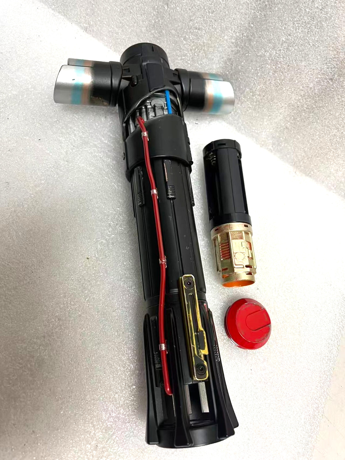 1 of Disney Star Wars Galaxy's Edge Kylo Ren Legacy Lightsaber Hilt only，Metal