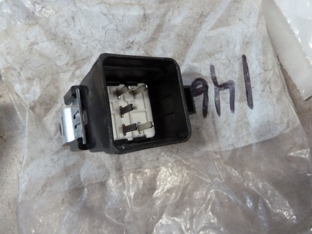 Hyster 1461743 Relay