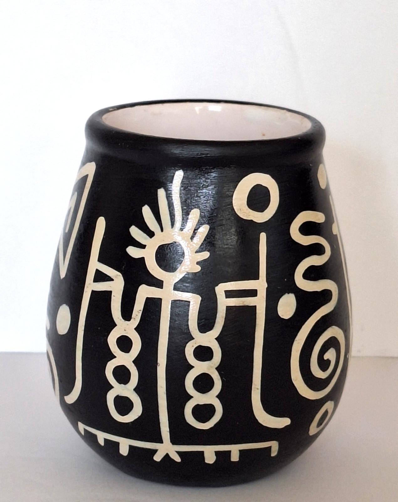 Vintage Peruvian Chulucanas Handmade Pottery Vase 3.5" T Black & White