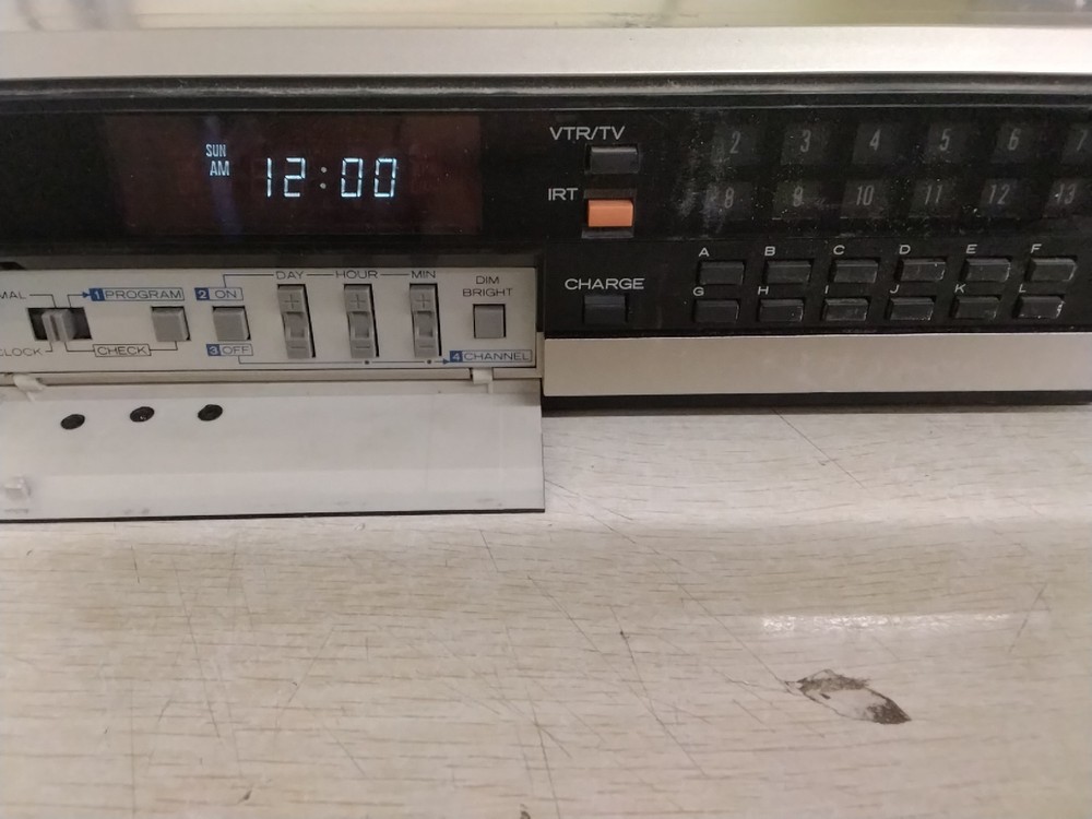 Hitachi Video Tuner Model VT-TU3A