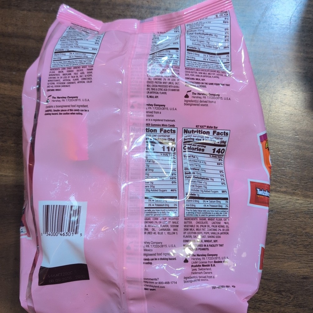 Hershey Valentine Assorted Flavored Snack Size Candy, 84 pcs.