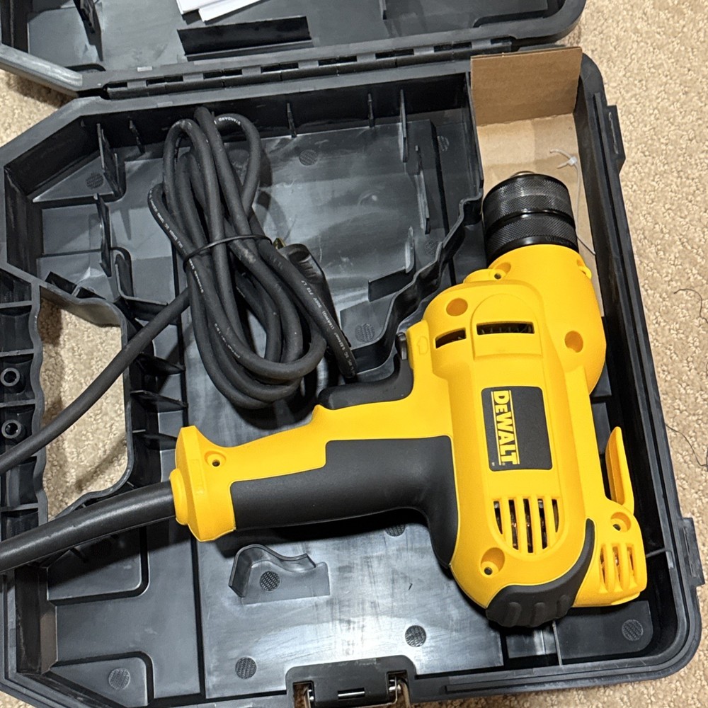 Dewalt Drill, 8.0-amp, 3/8-inch, Variable Speed Trigger, Mid-handle Grip For