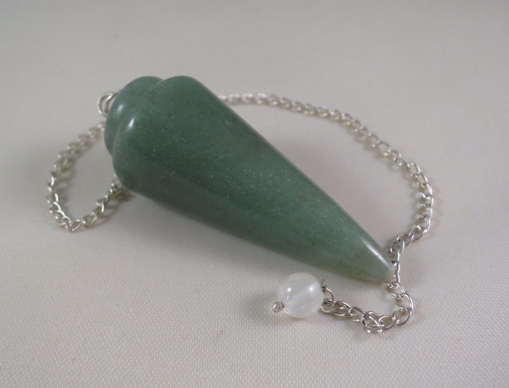 GREEN AVENTURINE CRYSTAL PENDULUM