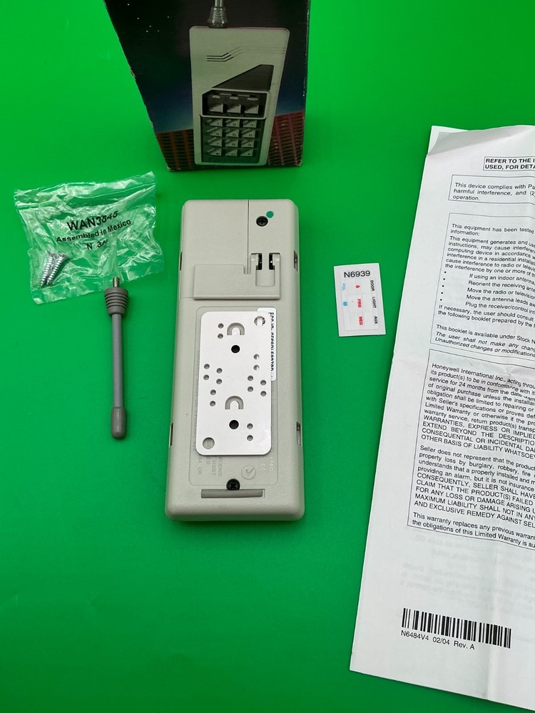 Ademco 5827BD Bi Directional Wireless Keypad