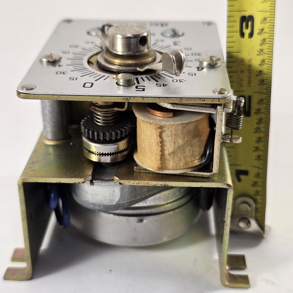 ITC CSF-5MIN 120VAC/ 60Hz INDUSTRIAL TIMER