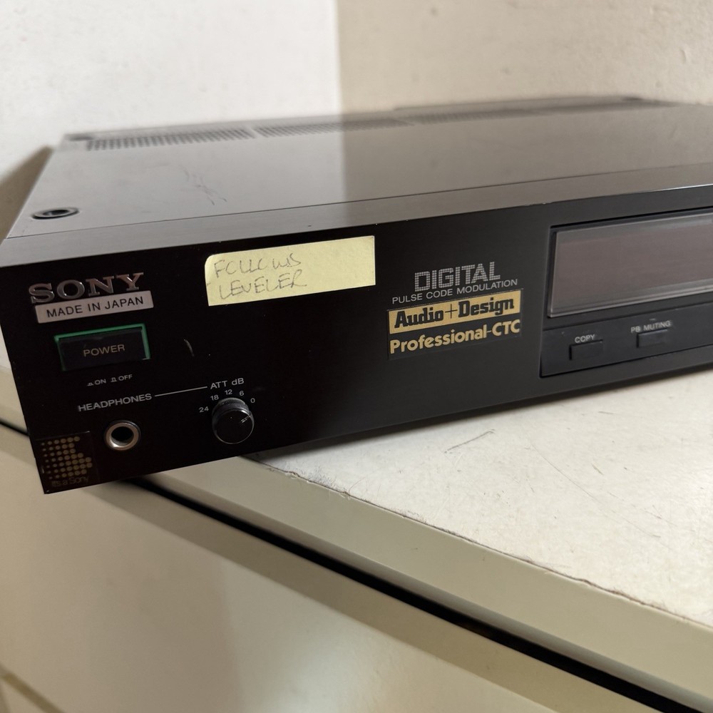 SONY PCM-701ES DIGITAL AUDIO PROCESSOR - No Power Cord