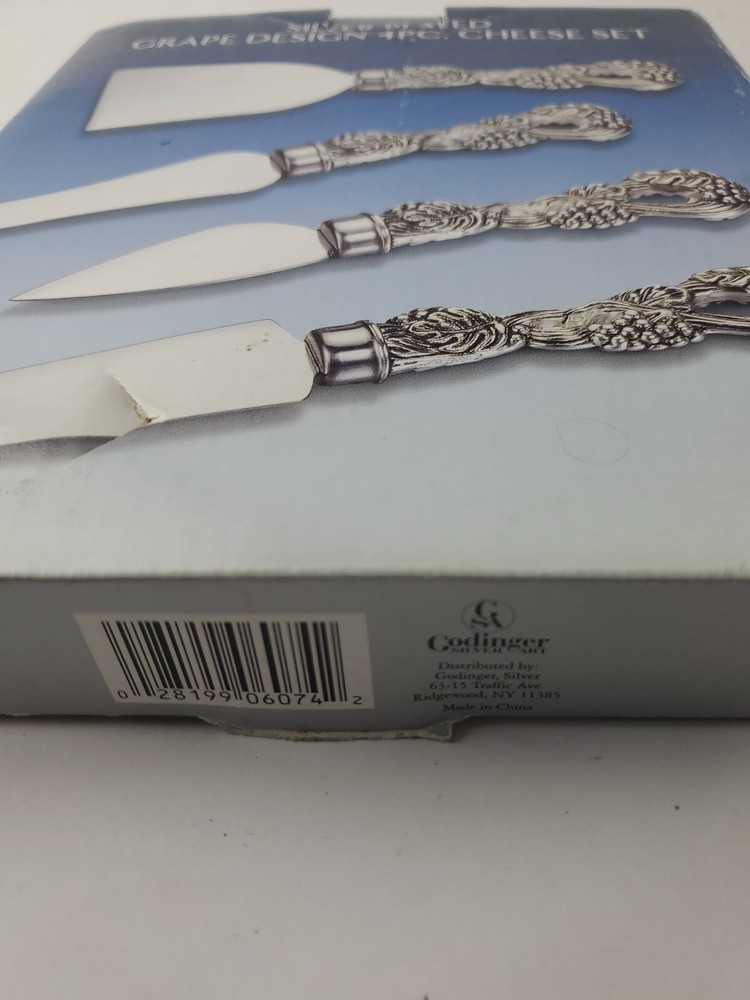 Silver Plated Grape & Grapevine Handle.FS