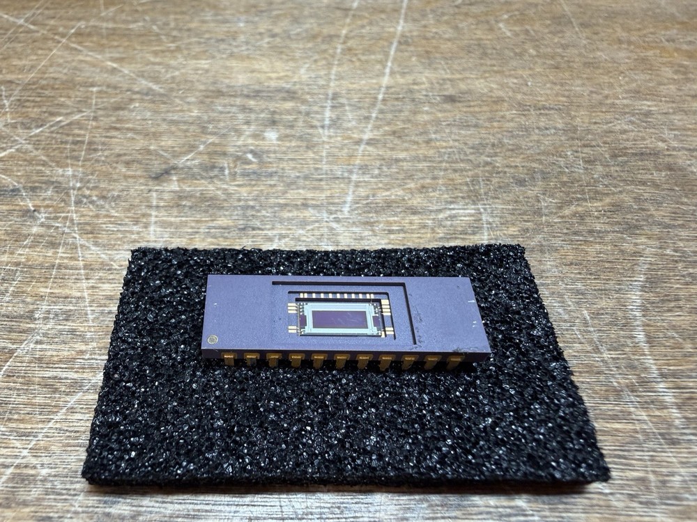 HAMAMATSU 3904 NMOS LINEAR IMAGE SENSOR S3904-256N WORKING PULL