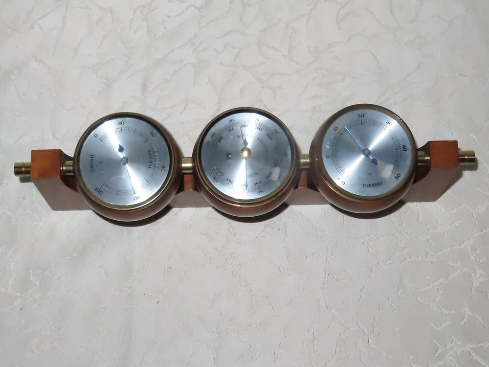 Vintage Wall Sphere Barometer Hygrometer!