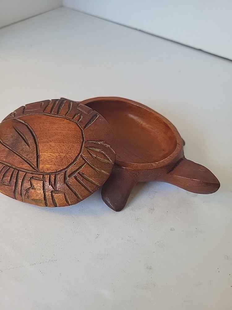 Hand Carved Turtle Trinket Box