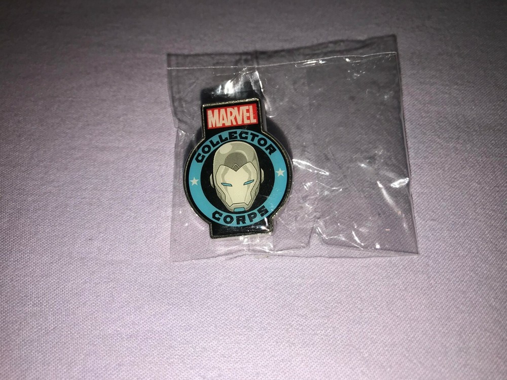 MARVEL COLLECTOR CORPS PUNISHER PATCH & IRONMAN PIN **NEW*