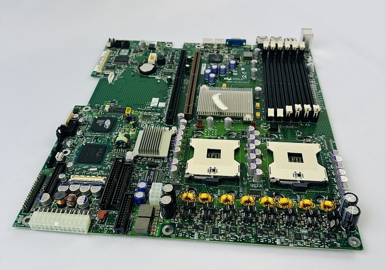 Intel SE7520JR2 Server Board