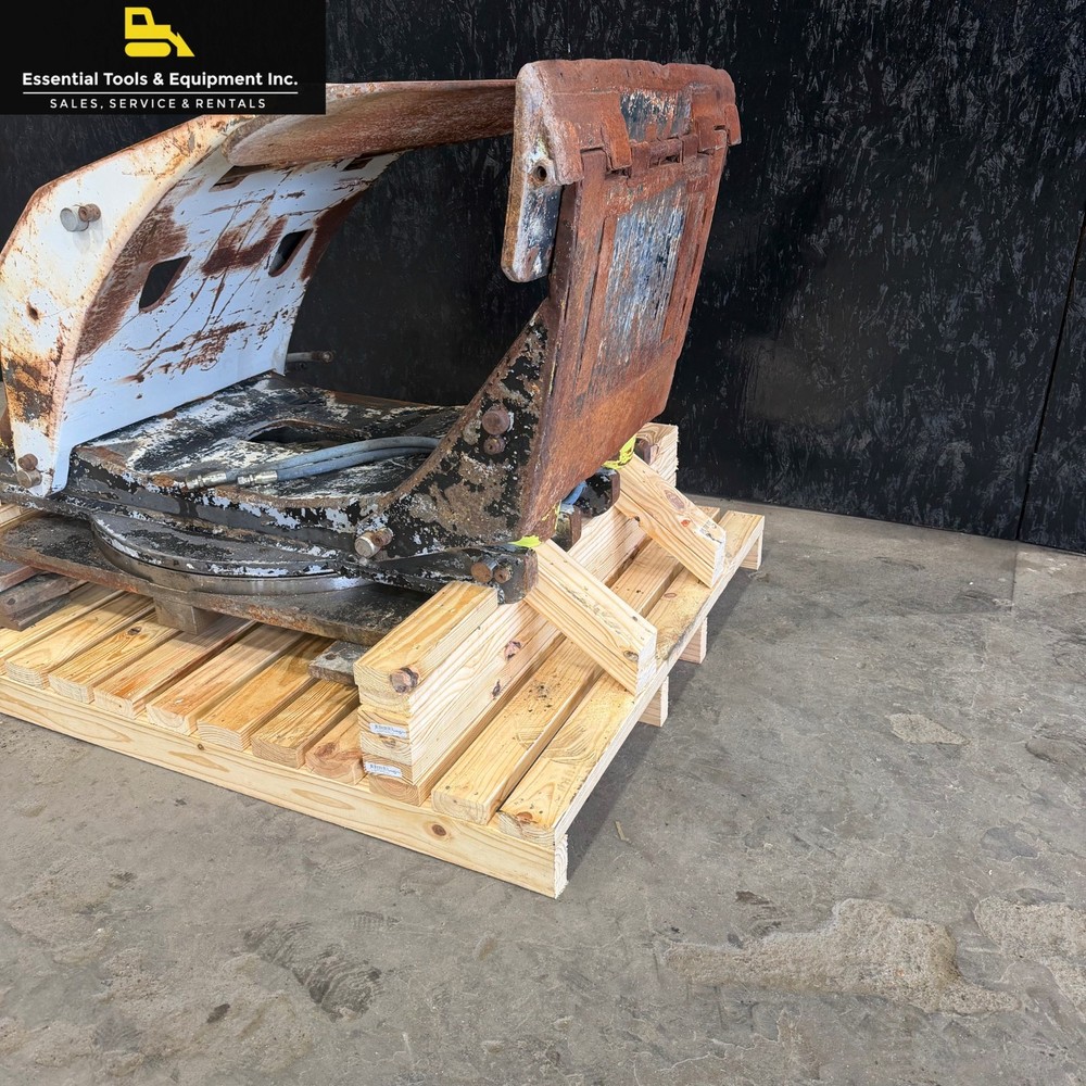 Cascade Rotating Paper Roll Forklift Clamp Class IV 4