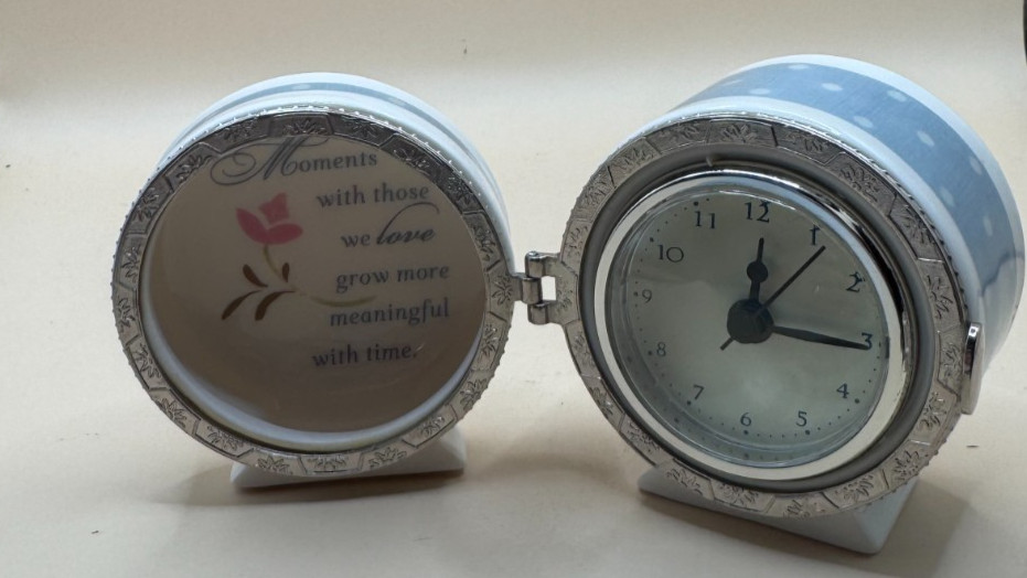 Blue & White Ceramic Porcelain Hinged Clock Works Hallmark Love Message