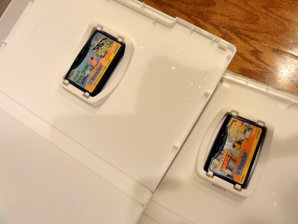 VTECH V.READER GAMES LOT 2 - Spongebob Model & What's that noise?