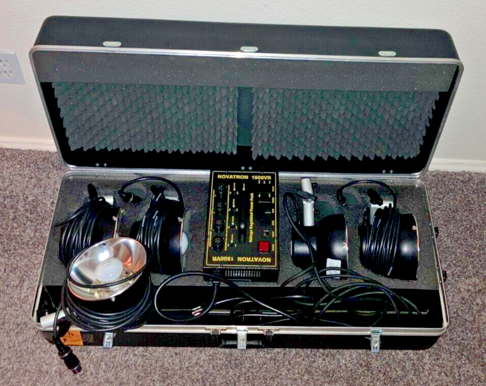 Novatron 1500VR 5 Light System Studio Lighting Kit Still Photography w Case