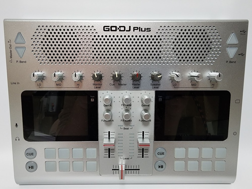 GODJ Plus Portable DJ Equipment Full Digital Speaker Silver DJ controller